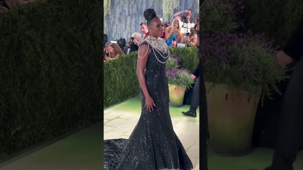 It's date night for Venus Williams and Andrea Preti at the 2026 Met Gala ✨ #shorts