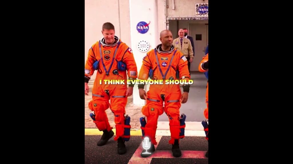 Bald Astronaut Wins Fallon’s Hair Question😂
