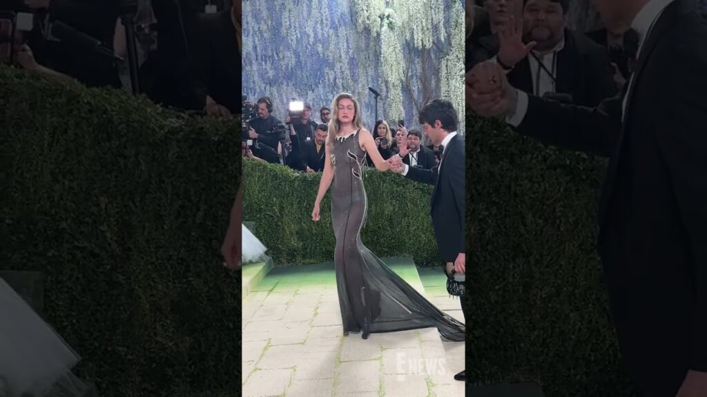 Gigi HaDID that. 👏 #MetGala