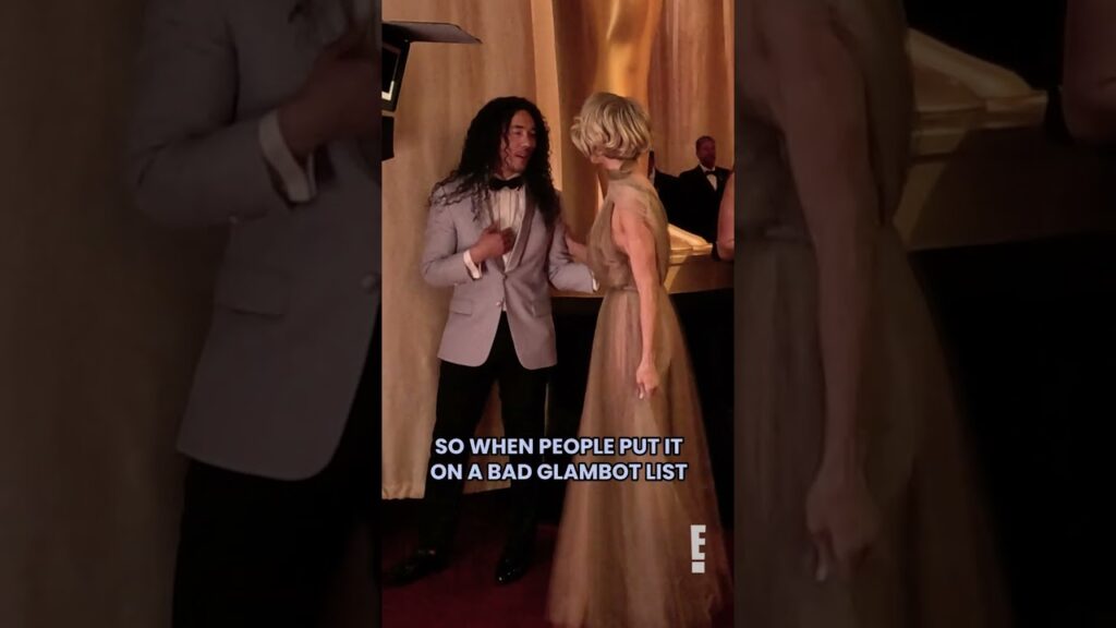 Julianne Hough looks like a golden goddess on the #Glambot! 🤩 #JulianneHough #Oscars
