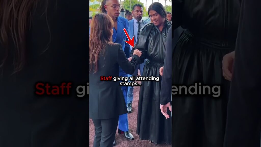 Zendaya's reaction to getting stamped 😳