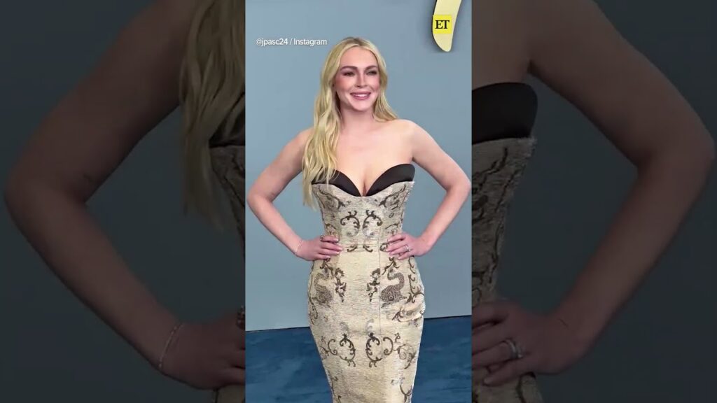 We’re living for #lindsaylohan's look at the Disney Upfronts ✨