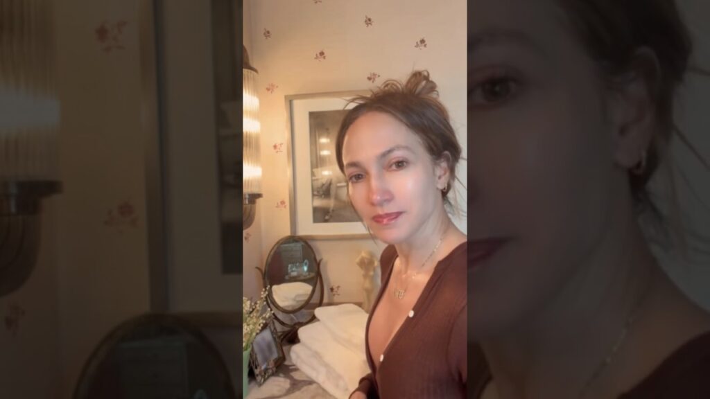 Jennifer Lopez’s Morning Routine #JLo #Shorts
