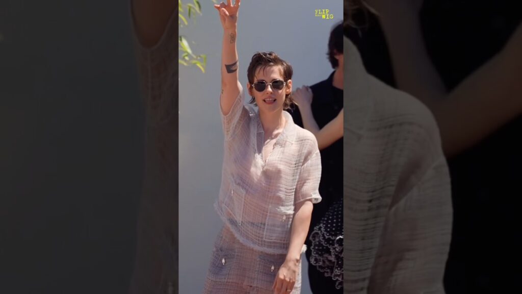 Hi Cannes I’m back! #KristenStewart returns to the festival with new movie #FullPill ✨