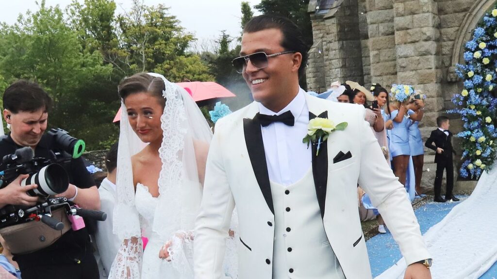 Venezuela Fury wedding LIVE: Tyson Fury’s daughter, 16, heads to party after marrying Noah Price Daily Mirror