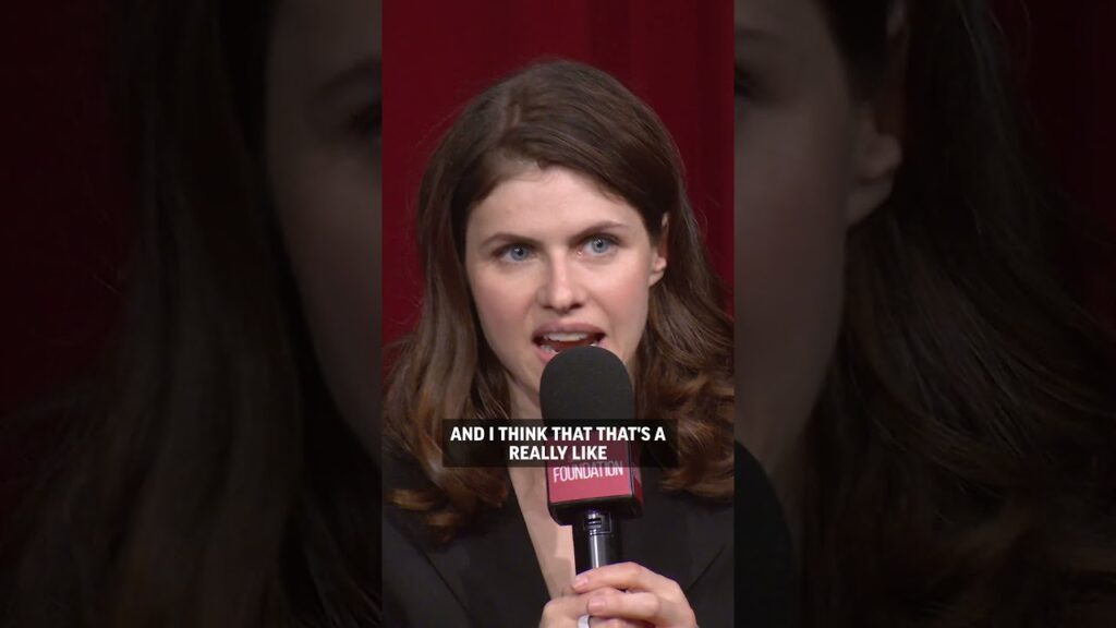 Alexandra Daddario on Ignoring Social Media Pressure