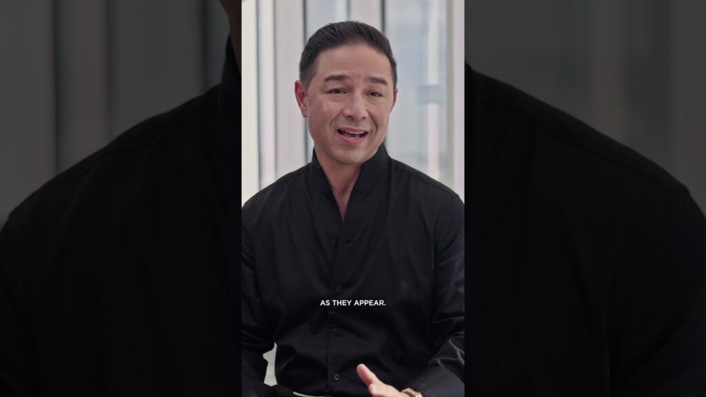 Zoe Saldaña in conversation with longevity expert Dr. David Lu.