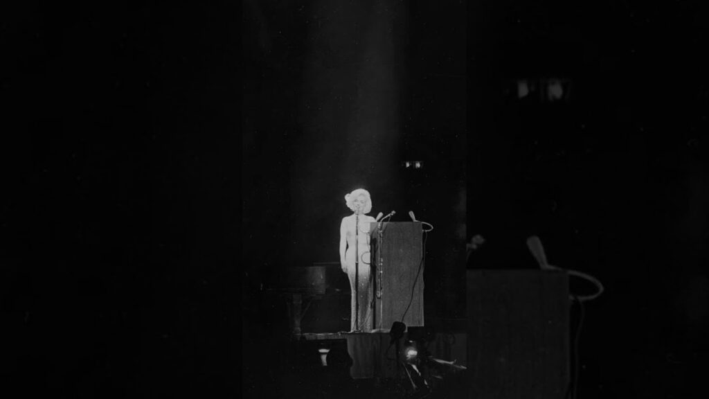 Marilyn Monroe’s Final Moment in Front of the World #shorts #history #tragic Marilyn Monroe's Final Moment in Front of the World #shorts #history #tragic