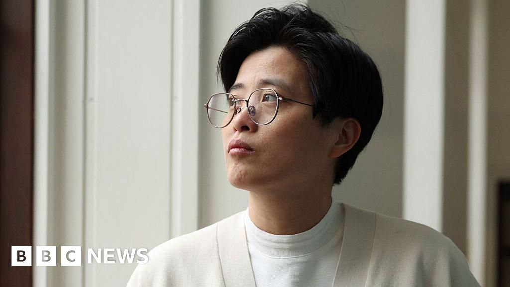 Taiwan Travelogue, a love letter to food and adventure, wins International Booker Prize - BBC
