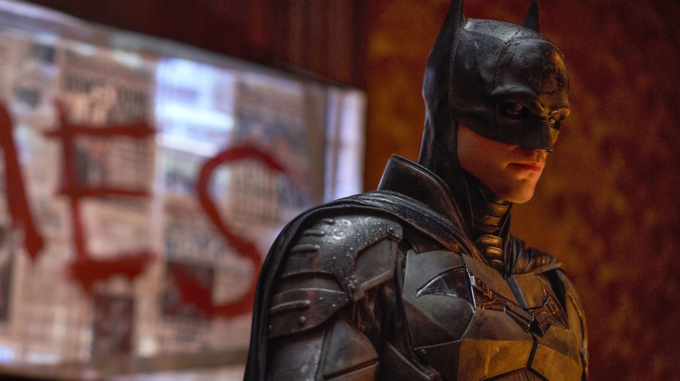 Robert Pattinson as Batman/Bruce Wayne, The Batman.jpeg robert pattinson as batmanbruce wayne, the batmanjpeg
