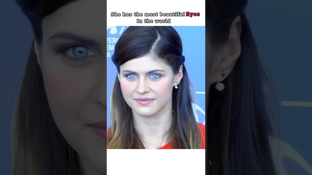 She has the most beautiful eyes in the world 🌎👀#eyes #alexandradaddario #shorts