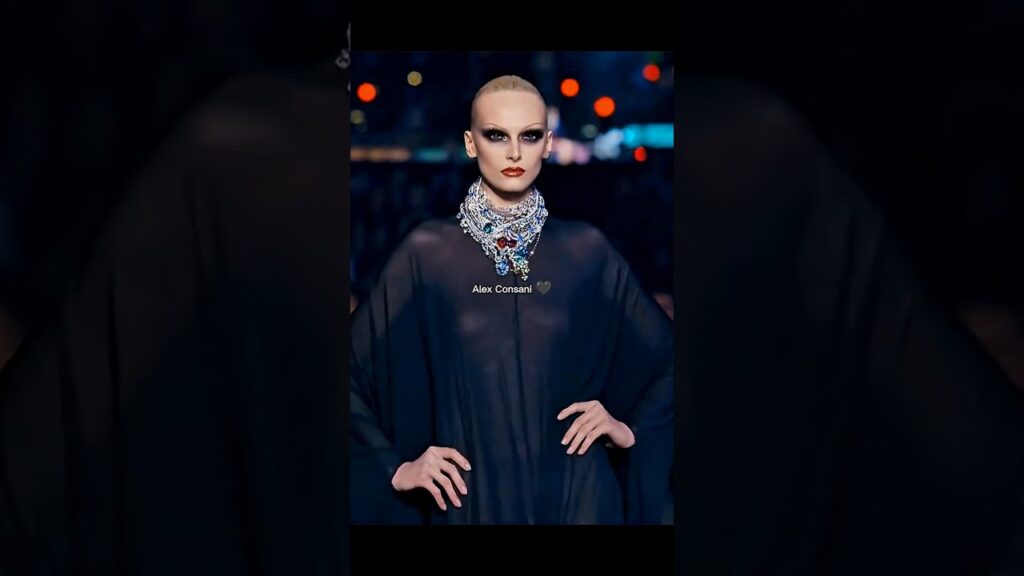 Supermodels who walked for Gucci Cruise 2027 ✨😮 #gucci #fashion #supermodel #catwalk #edit #shorts