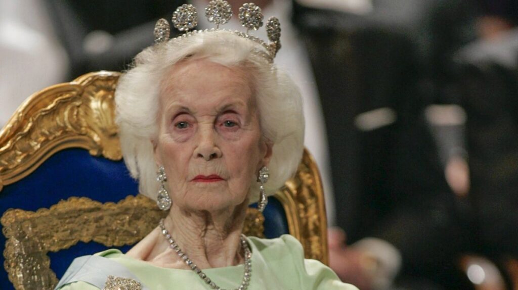 She grew up in a tiny terraced Swansea house, she died a princess Wales Online