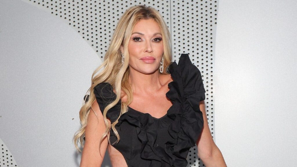 ‘Real Housewives’ star Brandi Glanville claims she contracted ringworm in throat 'Real Housewives' star Brandi Glanville claims she contracted ringworm in throat