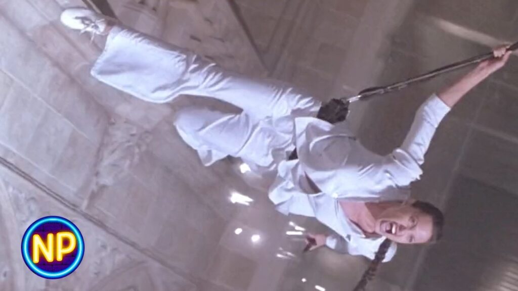 Angelina Jolie Acrobatic Fight Scene | Lara Croft: Tomb Raider