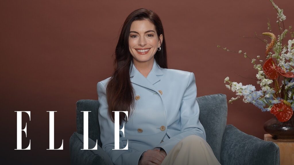 Anne Hathaway Went Viral in Valentino | Clothes of Our Lives | ELLE