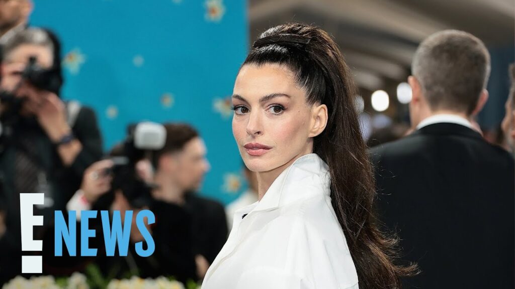 Anne Hathaway Shares She Was Legally Blind in One Eye for 10 Years | E! News Anne Hathaway Shares She Was Legally Blind in One Eye for 10 Years | E! News