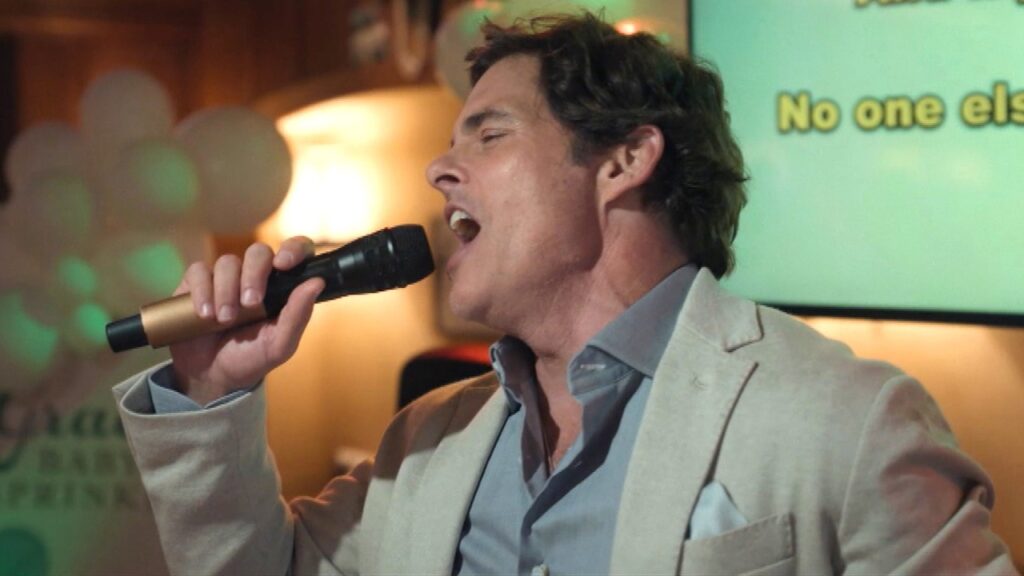 James Marsden Shows Off His Karaoke Skills on ‘Your Friends and Neighbors’ (Exclusive) James Marsden Shows Off His Karaoke Skills on ‘Your Friends and Neighbors’ (Exclusive)