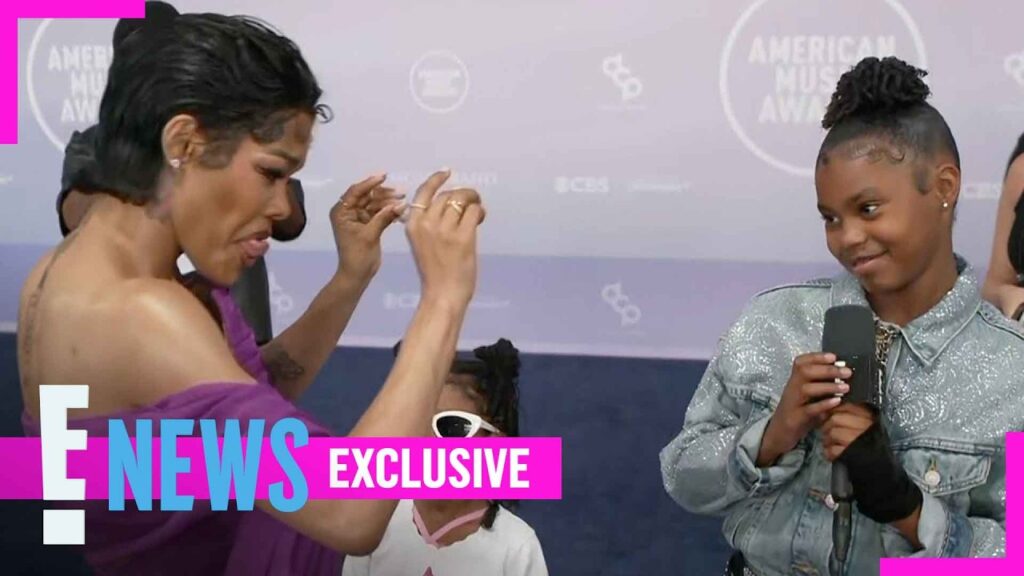 Teyana Taylor’s Daughter Junie Rates Her Mom’s Breathtaking Look | E! News Teyana Taylor's Daughter Junie Rates Her Mom's Breathtaking Look | E! News