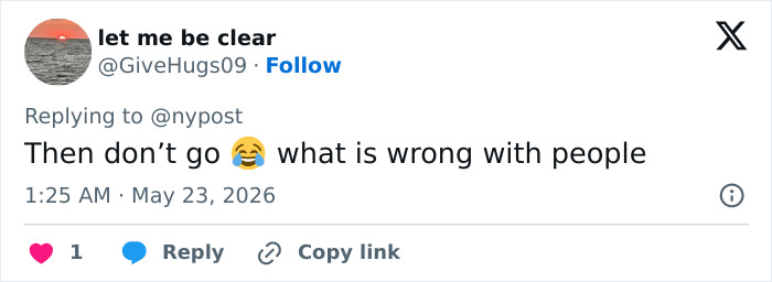 Tweet reacting to Taylor Swift wedding guest drama with laughter emoji