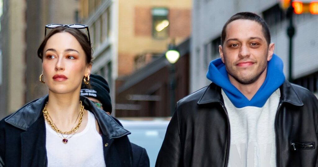 Pete Davidson’s Ex Elsie Hewitt Says She’s Parenting Solo