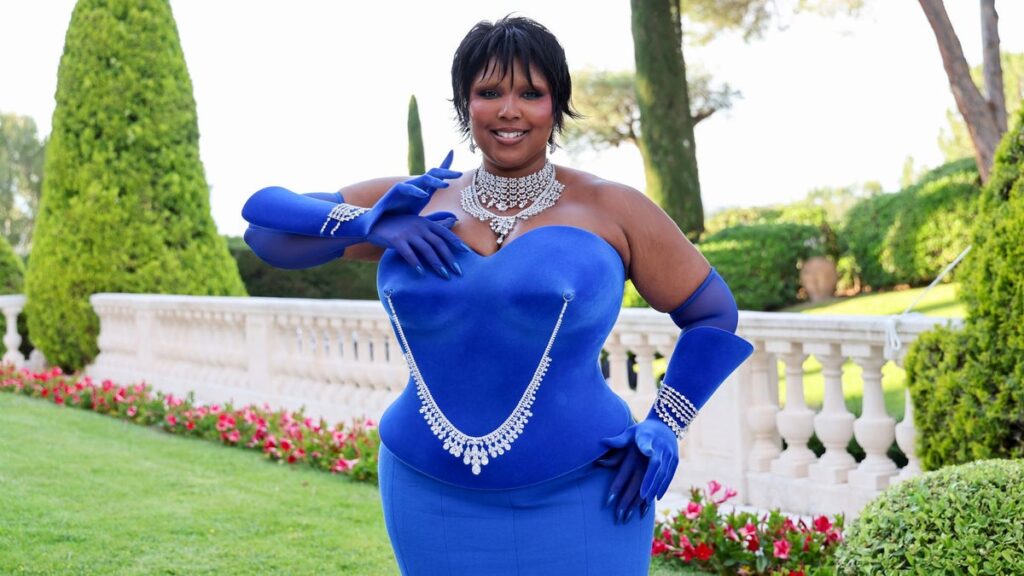 Lizzo finally explains if her Instagram name is about eating or music beats
