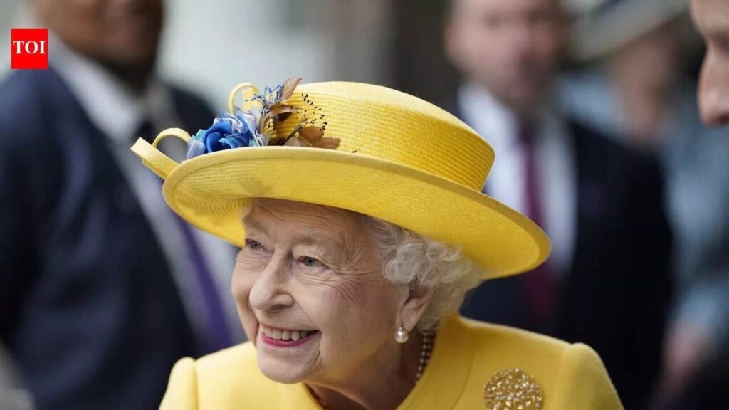 When Queen Elizabeth pulled a marmalade sandwich from her handbag and charmed the world