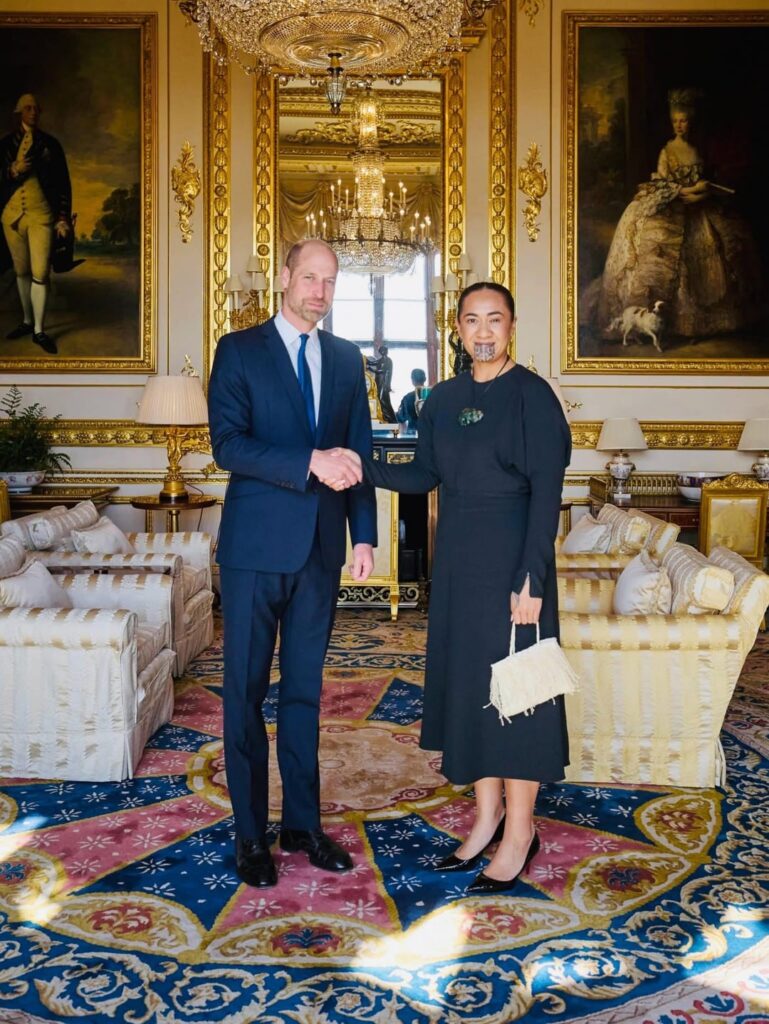 Māori Queen - Kuīni Ngā wai hono i te pō - meets Prince William and King Charles III