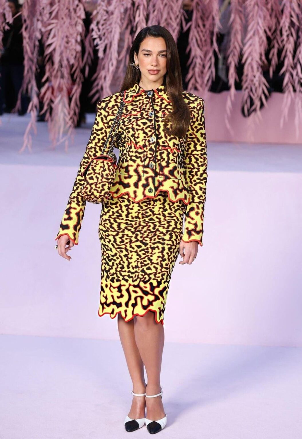 Dua Lipa’s outfit for the Chanel Haute Couture Spring/Summer 2026 show in Paris.