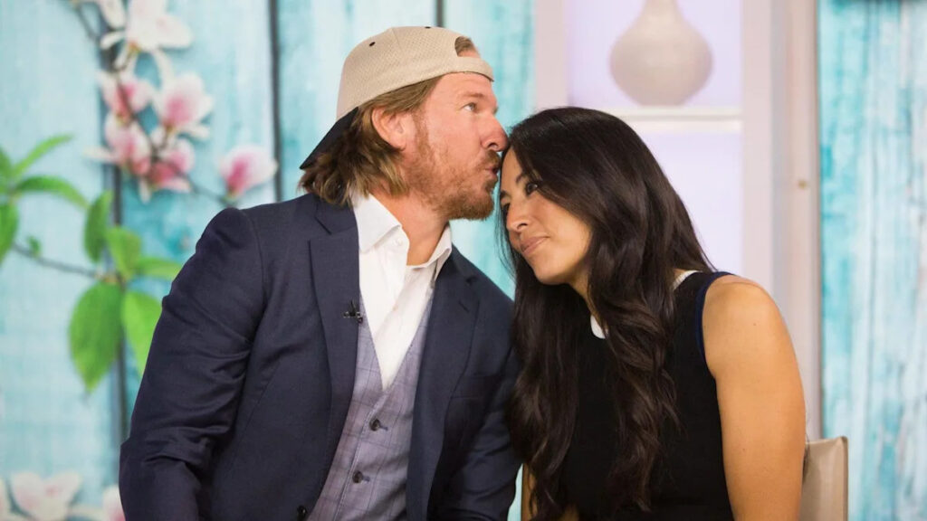 Joanna Gaines issues apology to husband Chip over issue with 5 kids she's 'likely to blame for'