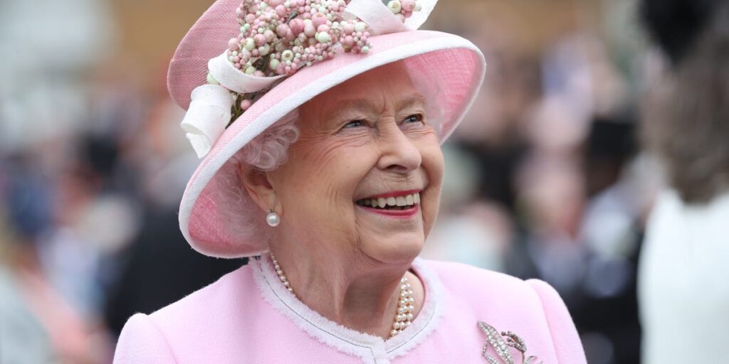 60+ Best Photos of the Royal Family at Garden Parties Through the Years 60+ Best Photos of the Royal Family at Garden Parties Through the Years