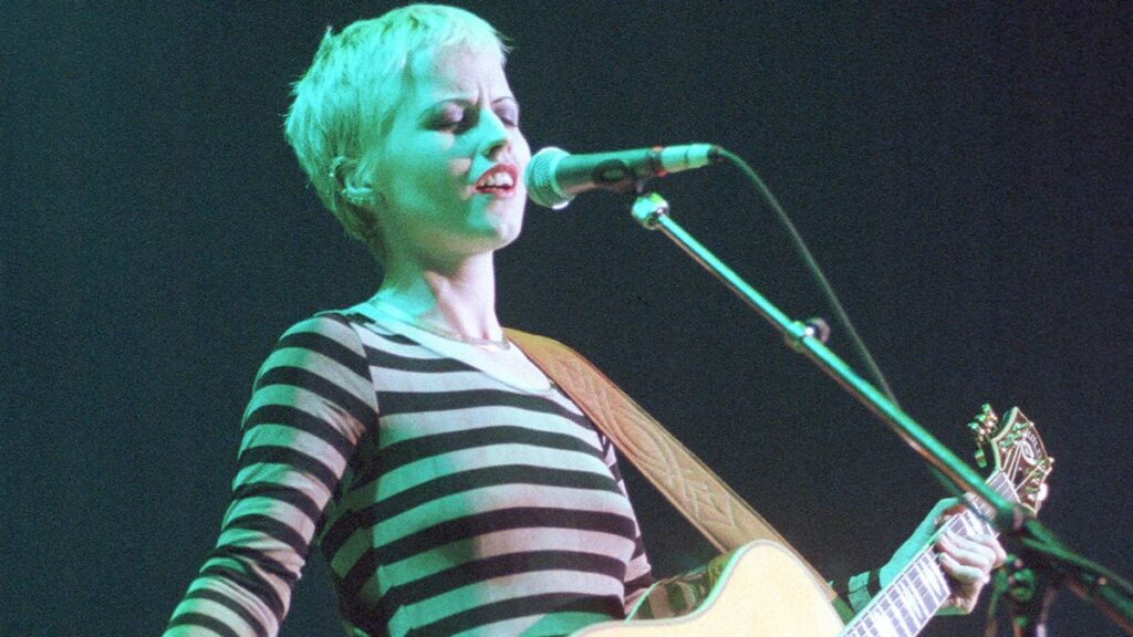 Dolores O'Riordan of The Cranberries performing on stage at Shepherds Bush Empire, london 16 October 1994. (Photo by Ian Dickson/Redferns)