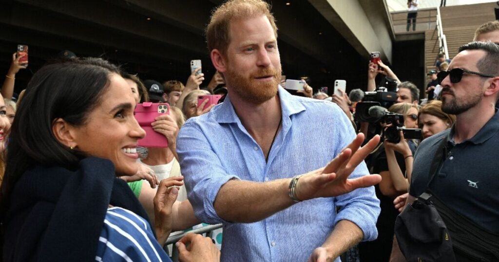 Royal Family LIVE: Charles ‘declares war’ on Harry and Meghan | Royal | News Royal Family LIVE: Charles 'declares war' on Harry and Meghan | Royal | News