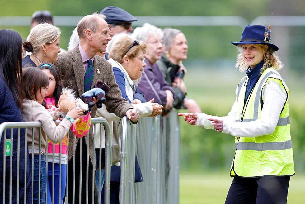 windsor, england may 16: (embargoed for publication in uk newspapers until 24 hours after create date and time) sophie, duchess of edinburgh and prince edward, duke of edinburgh talk with their daughter lady louise windsor as she works as an official during the international carriage driving competition on day 3 of the royal windsor horse show 2026 in home park, windsor castle on may 16, 2026 in windsor, united kingdom. (photo by max mumby/indigo/getty images)