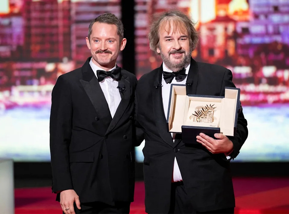 <p>Elijah Wood & Peter Jackson</p>
