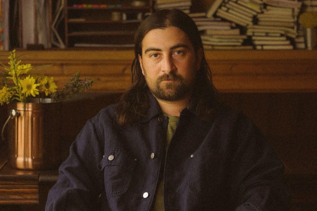 Noah Kahan Earns First No. 1 Album on Billboard 200 With ‘The Great Divide’