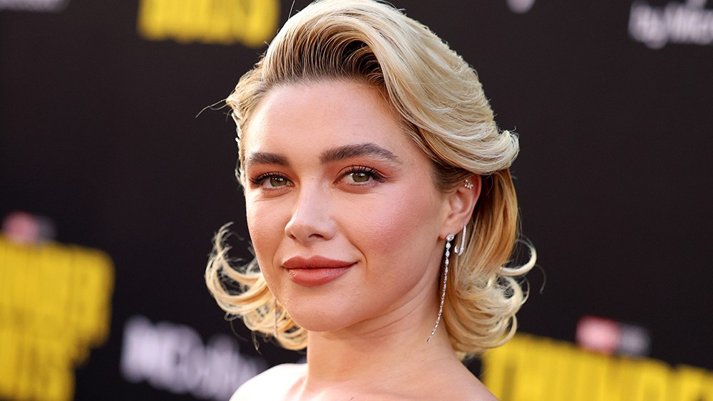 Florence Pugh to Star in The Midnight Library Film Adaptation Florence Pugh to Star in The Midnight Library Film Adaptation