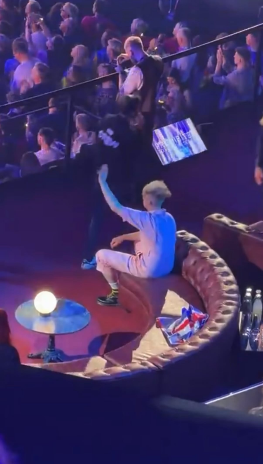 Eurovision2026: UK being adopted by Denmark after receiving one point and being abandoned by his crew. Just solidarity❤️