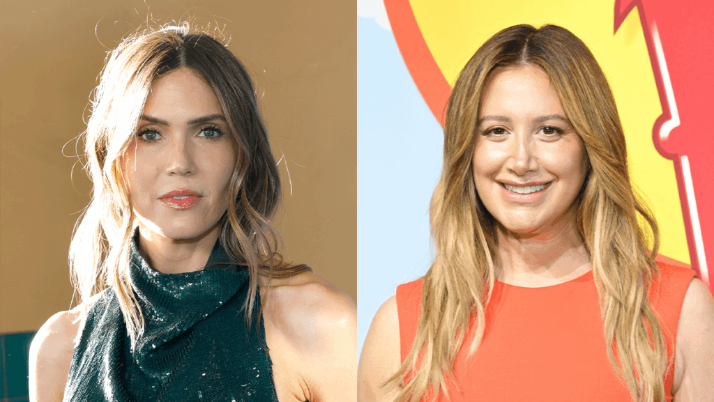 Mandy Moore and Ashley Tisdale