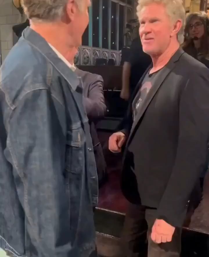Paul McCartney being surprised by how much Will Ferrell and Chad Smith look alike 😂