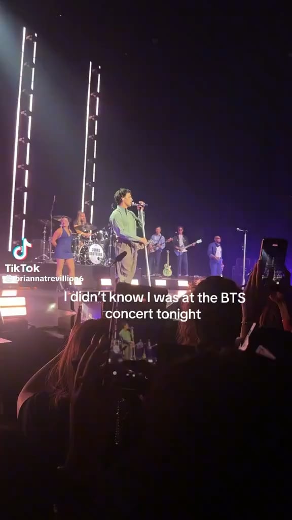 The Jonas Brothers jokingly introducing themselves as BTS as they both play in Las Vegas this week (The Jonas Brothers at Dolby Live at Park MGM and BTS at Allegiant Stadium)