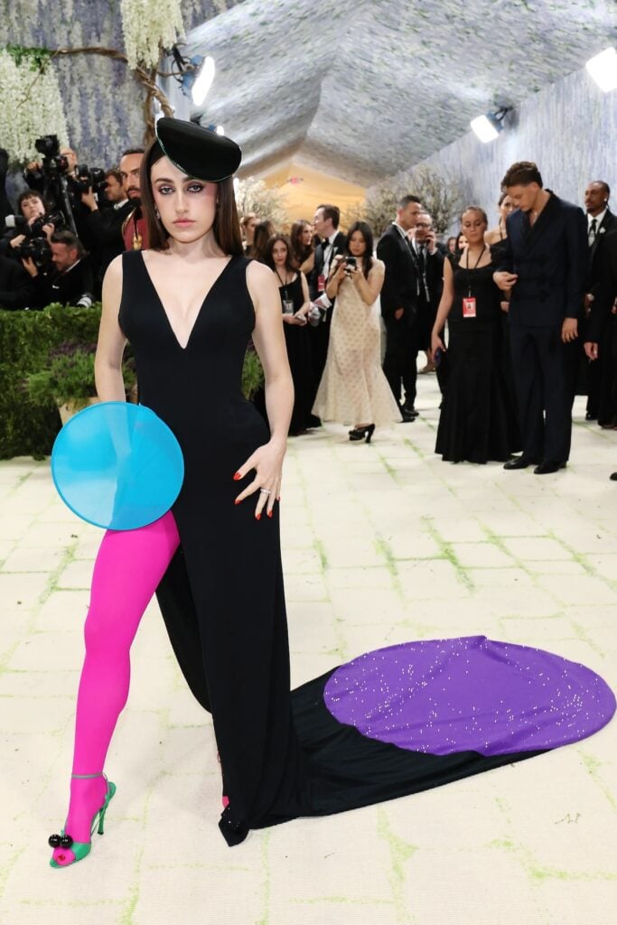 Rachel Sennott in custom Marc Jacobs with bold colour blocking at the 2026 Met Gala

