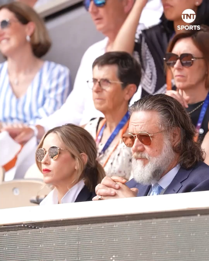Russell Crowe still has his Gladiator reflexes as he catches the ball on match point between Alexander Zverev and Benjamin Bonzi at Roland-Garros