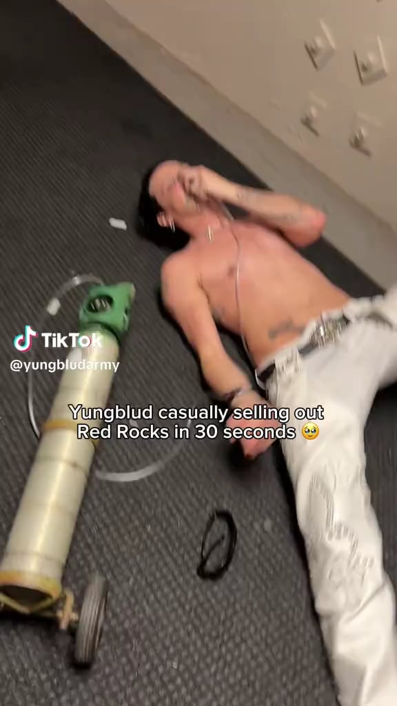 Yungblud using oxygen after performing at Red Rocks