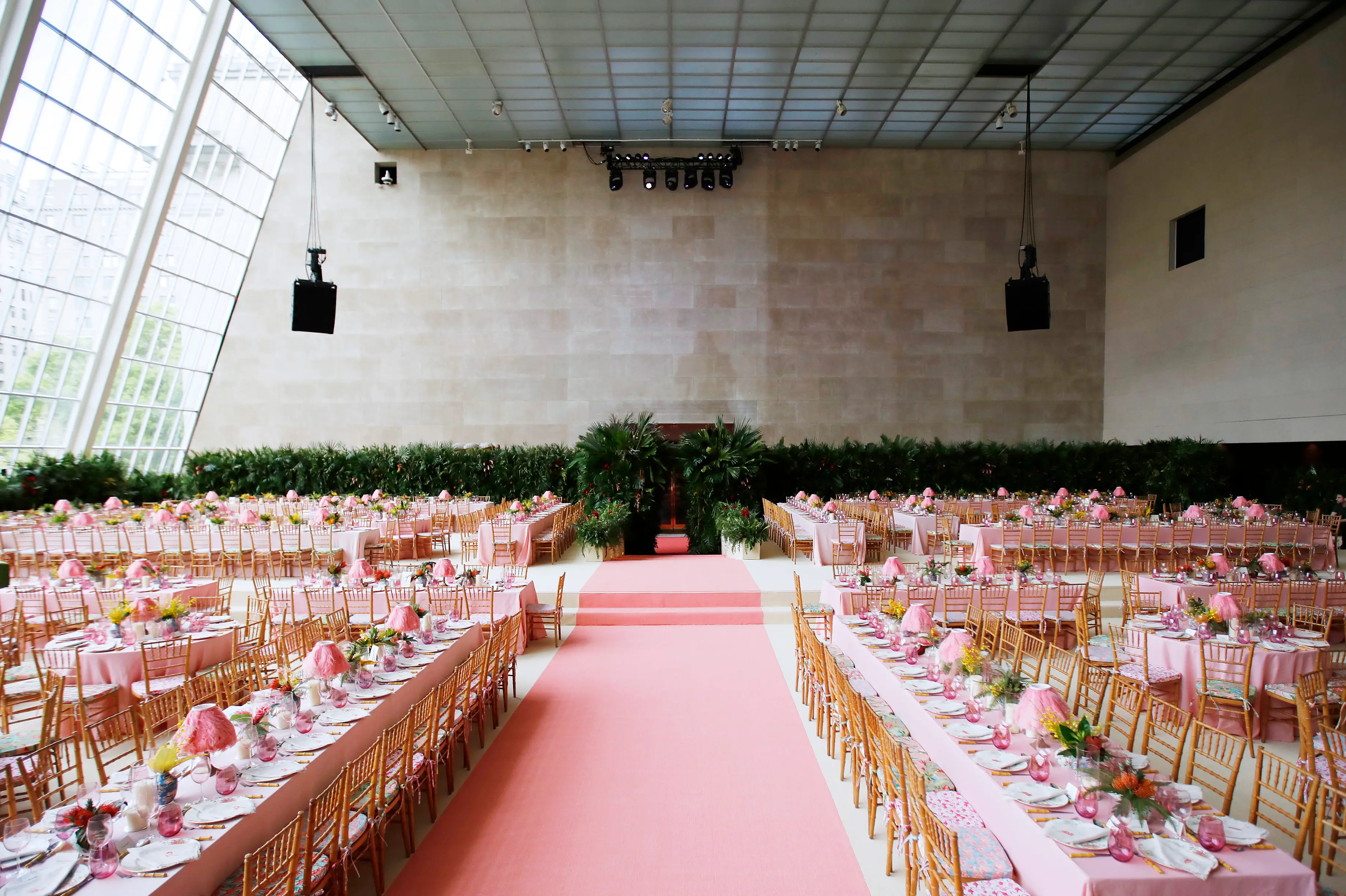 A lot of thought and planning goes into the Met Gala seating plan (Kevin Tachman/MG19/Getty Images for The Met Museum/Vogue)
