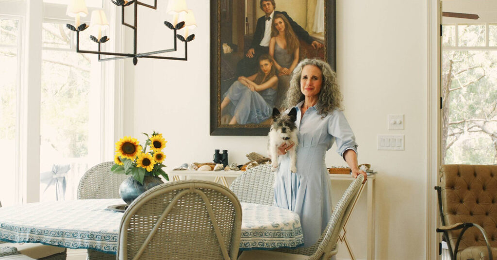 Inside Actress Andie MacDowell’s Sprawling South Carolina Home Inside Actress Andie MacDowell’s Sprawling South Carolina Home
