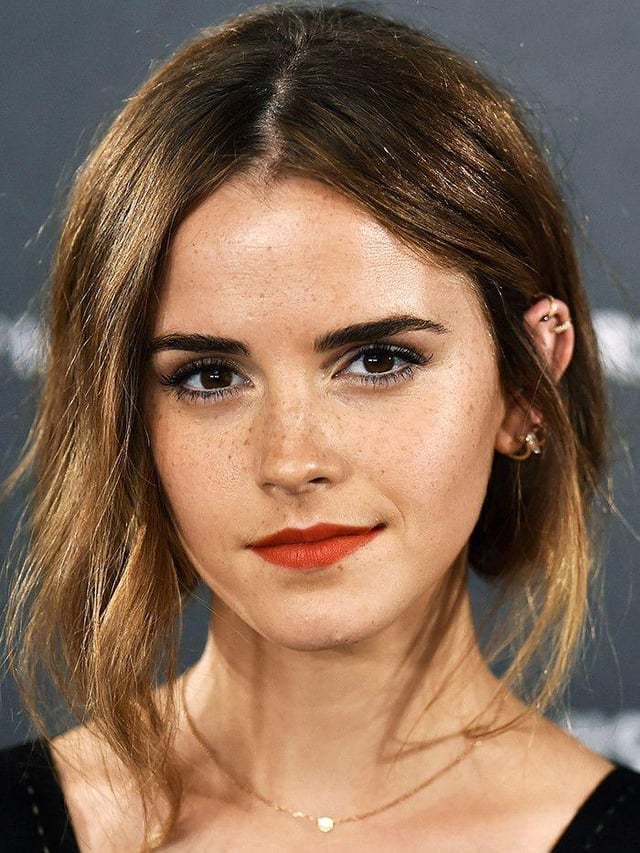 Fashion Highlight: Emma Watson's makeup