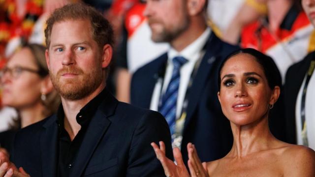 Meghan Markle & Prince Harry Seen as ‘Bitter & Unhappy People’ — Expert Meghan Markle & Prince Harry Seen as ‘Bitter & Unhappy People’ — Expert