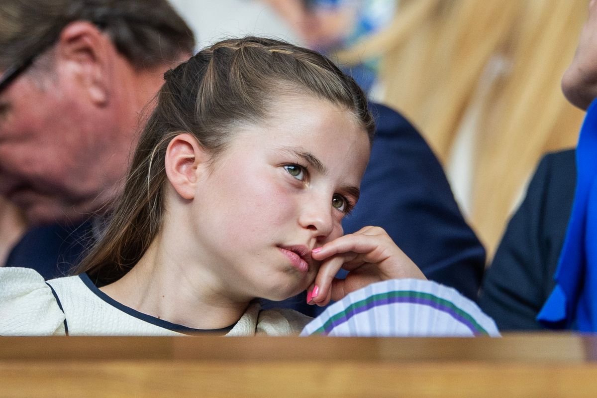 Royal watchers continue to embrace these moments as a symbolic continuation of Diana’s legacy within the younger generation of the royal family. 
