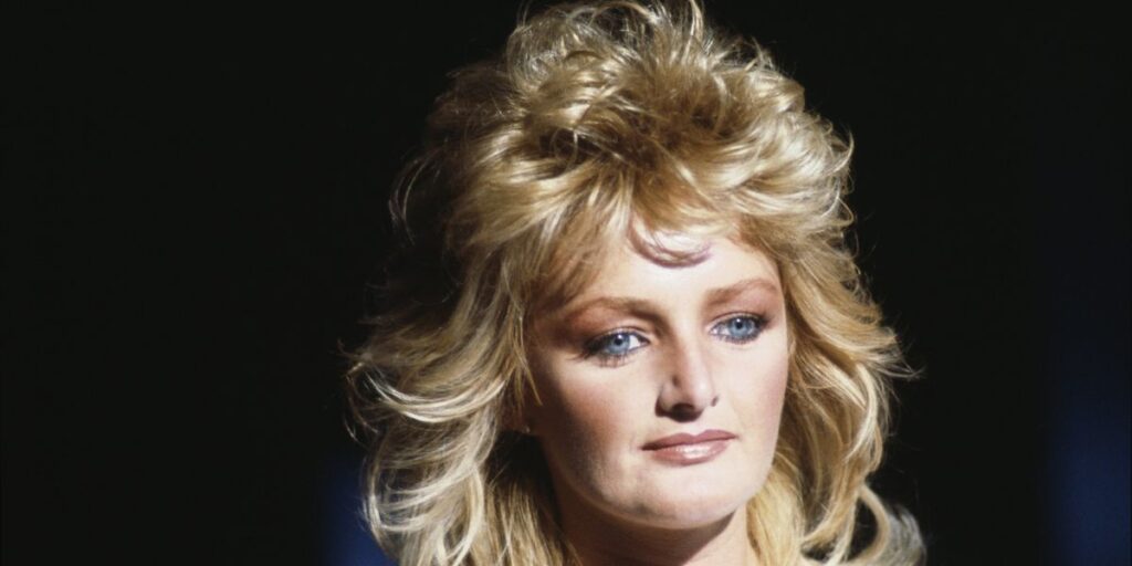 Bonnie Tyler in 'induced coma' following 74-year-old's hospital dash as condition worsens